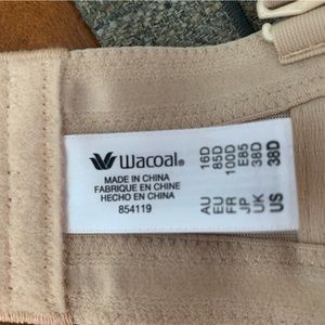 Wacoal convertible bra, size 36D. Worn once.